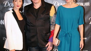 Zagreb, 011011.
Zagrebacki velesajam.
Modna revija Dove Fashion.hr proljece – ljeto 2012.
Na slici: Helena Minic, Nenad Korkut i Mara Bratos
Foto: Biljana Gaurina / CROPIX Zagreb, 011011.
Zagrebacki velesajam.
Modna revija Dove Fashion.hr proljece – ljeto 2012.
Na slici: Helena Minic, Nenad Korkut i Mara Bratos
Foto: Biljana Gaurina / CROPIX