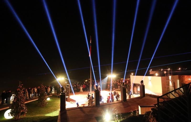 Sibenik – U noci muzeja u Sibeniku svecano je otvorena uredjena tvrdjava Barone. Cestitku za otvaranje uputio je i Jaksa Puljiz, zamjenik ministra regionalnog razvoja i fondova Europske unije. Svjetlosna igra laserskih zraka simbolicno je povezala tvrdjav Sibenik – U noci muzeja u Sibeniku svecano je otvorena uredjena tvrdjava Barone. Cestitku za otvaranje uputio je i Jaksa Puljiz, zamjenik ministra regionalnog razvoja i fondova Europske unije. Svjetlosna igra laserskih zraka simbolicno je povezala tvrdjav