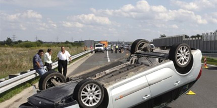 Nesigurnost na cestama, foto: Nenad Dugi/Cropix (tportal.hr) Nesigurnost na cestama, foto: Nenad Dugi/Cropix (tportal.hr)