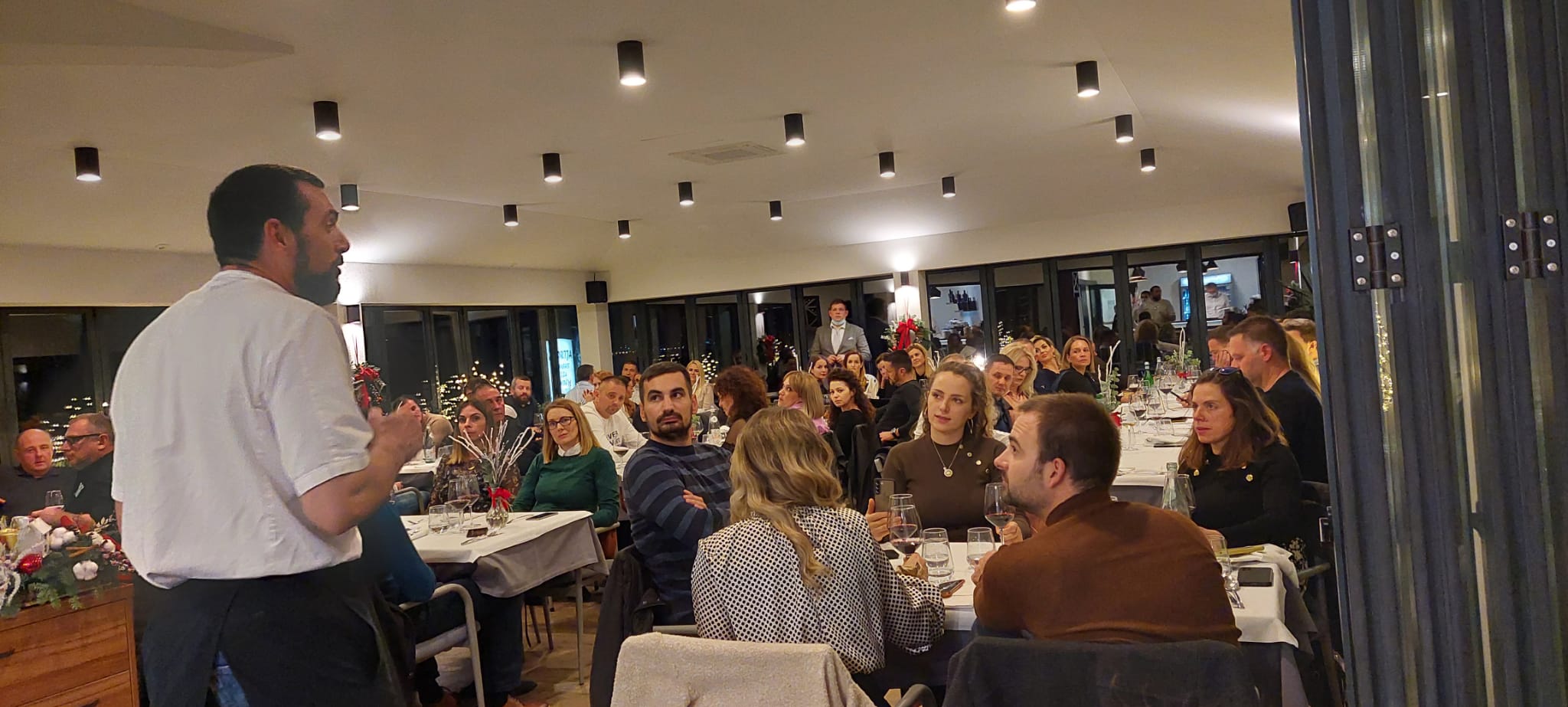 Adentska večer: “Ribarev sin” David Skoko u bistrou Andrija Adentska večer: “Ribarev sin” David Skoko u bistrou Andrija