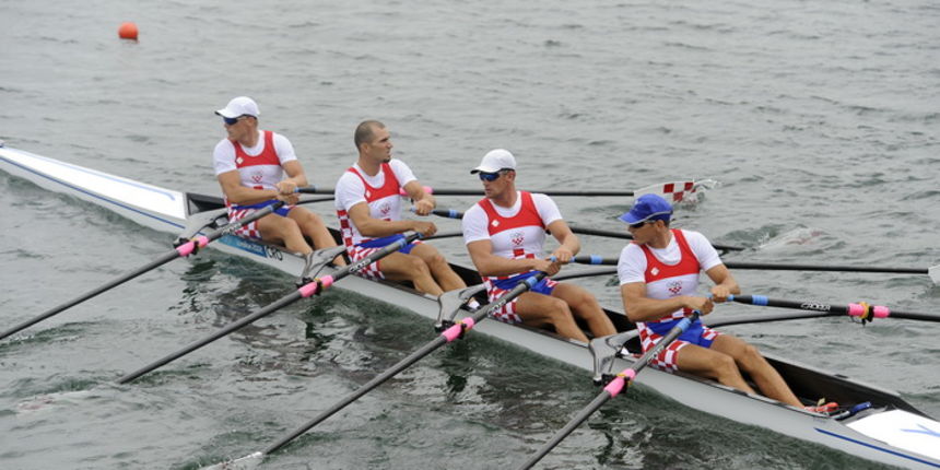London, 010812.
Jezero Eton Dorney.
Hrvatski veslaci cetverac na parice polufinalna utrka tokom Olimpijskih Igra u Londonu.
Na fotografiji: David Sain, braca Martin, Valent Sinkovic i Damir Martin.
Foto: Drago Sopta / CROPIX London, 010812.
Jezero Eton Dorney.
Hrvatski veslaci cetverac na parice polufinalna utrka tokom Olimpijskih Igra u Londonu.
Na fotografiji: David Sain, braca Martin, Valent Sinkovic i Damir Martin.
Foto: Drago Sopta / CROPIX