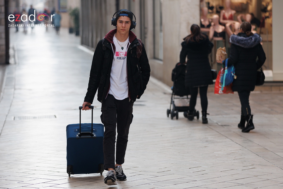 Đir po gradu, subotnja špica 18. veljače 2023. Đir po gradu, subotnja špica 18. veljače 2023.