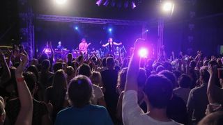 U sklopu eventa Ljeto u MSU, na krovu muzeja odrzan je koncert grupe Psihomodo pop. Photo: Tomislav Miletic/PIXSELL U sklopu eventa Ljeto u MSU, na krovu muzeja odrzan je koncert grupe Psihomodo pop. Photo: Tomislav Miletic/PIXSELL