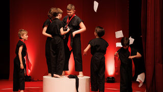 Igrajmo se: Zabranjeno mlađima od 15 strana A