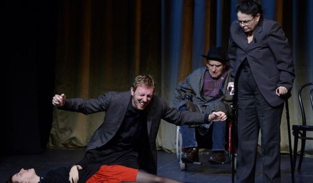 Kazaliste Kerempuh, proba kazalisne predstave Maratonci trce pocasni krug. Photo: Marko Lukunic/PIXSELL