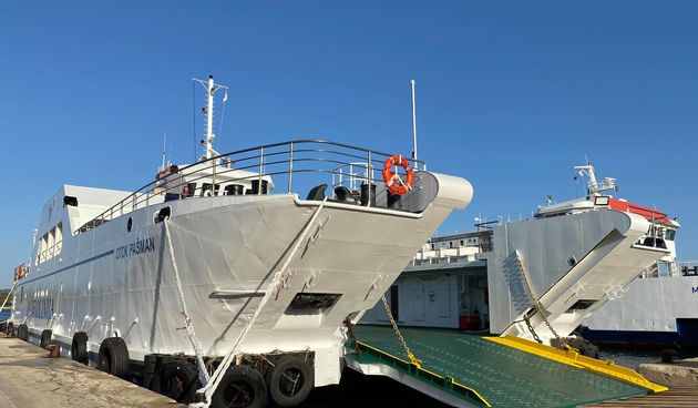 Otok Pašman, trajekt