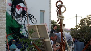 Street Art umjetnik Finbarr Fin DAC stvara u Ražancu, Foto: Nenad Nešović Street Art umjetnik Finbarr Fin DAC stvara u Ražancu, Foto: Nenad Nešović