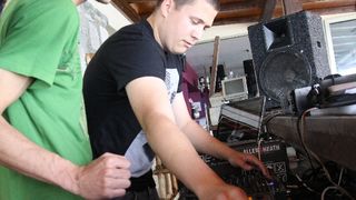 DJ Ivan Komlinovic u Medussa baru