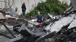 Urušio se nadvožnjak u Italiji Urušio se nadvožnjak u Italiji