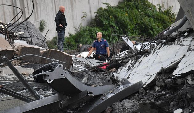 Urušio se nadvožnjak u Italiji