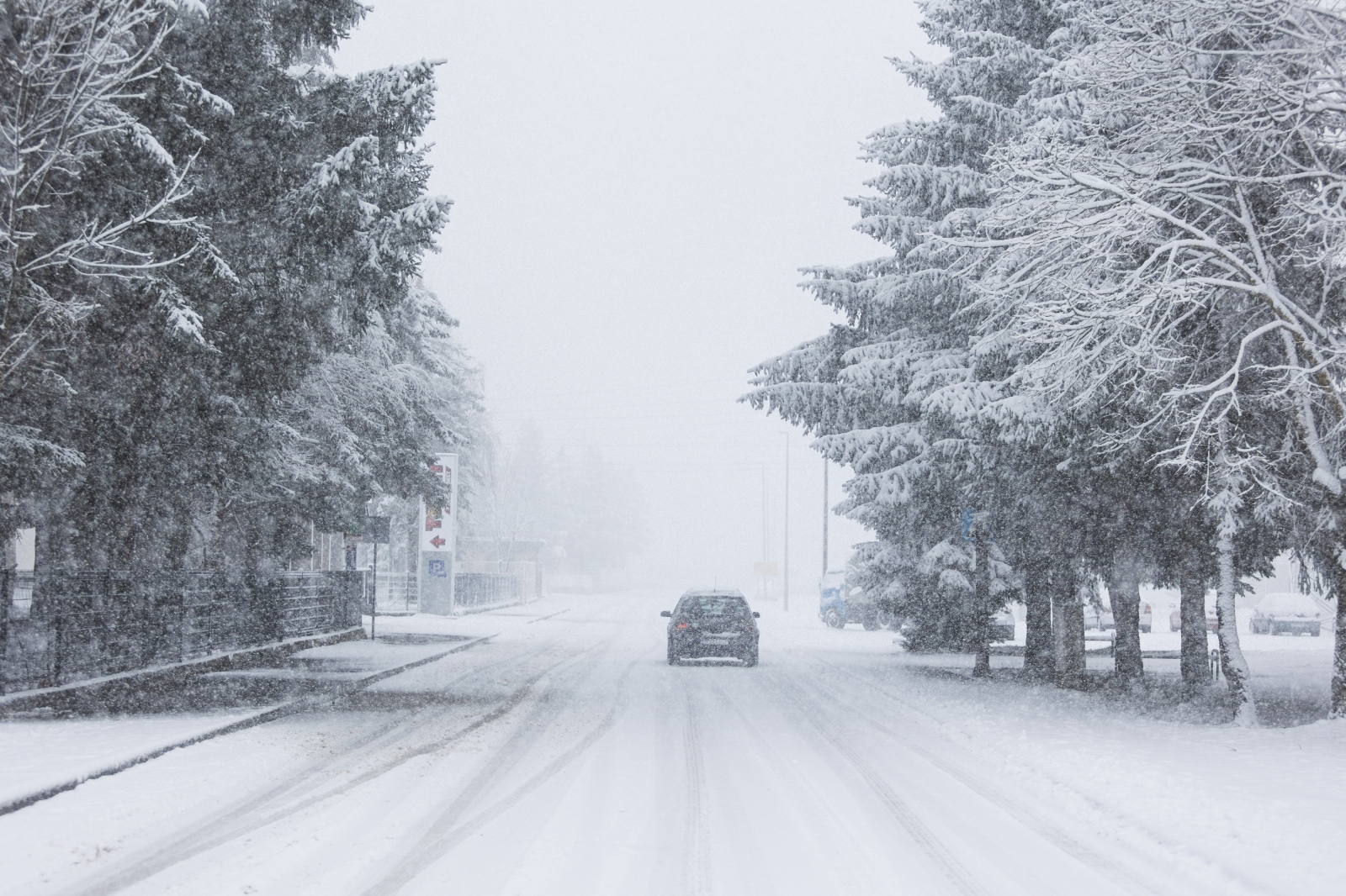 Đir snijegom prekrivenim Gračacom, 25. siječnja 2021. Đir snijegom prekrivenim Gračacom, 25. siječnja 2021.