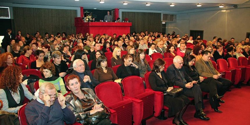HKK Zadar – Staklena menažerija HKK Zadar – Staklena menažerija
