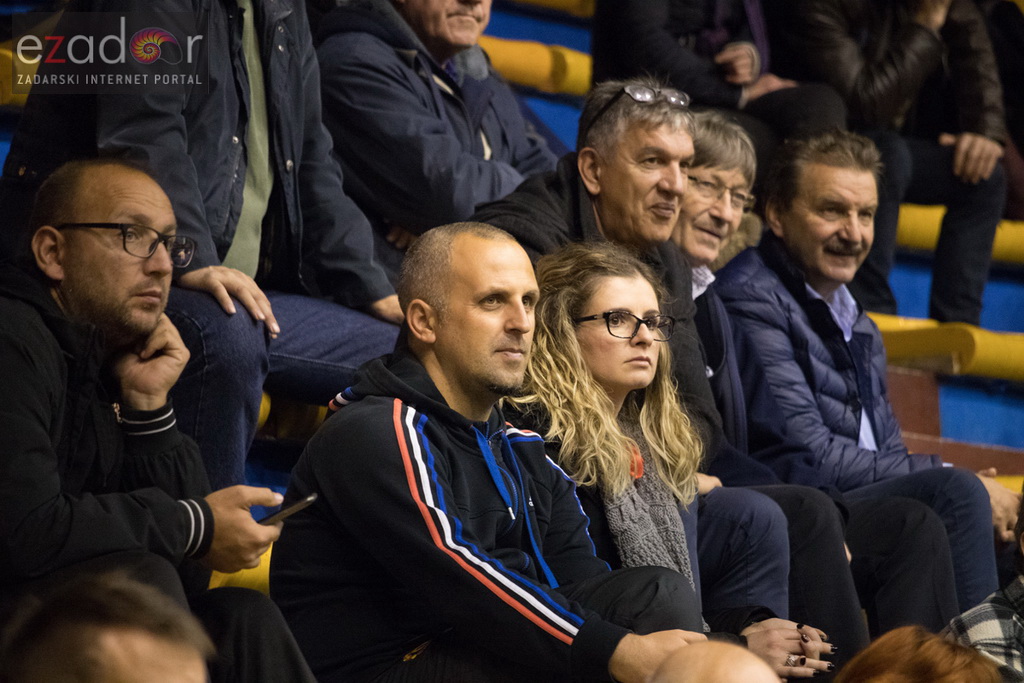 Fešta u povodu 80. rođendana Pina Giergie: Vetarani KK Zadar – Veterani KK Olimpija Fešta u povodu 80. rođendana Pina Giergie: Vetarani KK Zadar – Veterani KK Olimpija