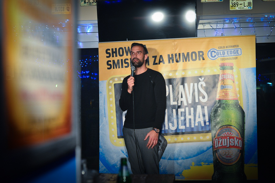 Ivan Šarić u Famous baru