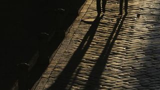 Približavanjem zimskog solsticija, odnosno tkzv. suncostaja dani su sve kraći, a sjene izražajnije.  Photo: Filip Brala/PIXSELL