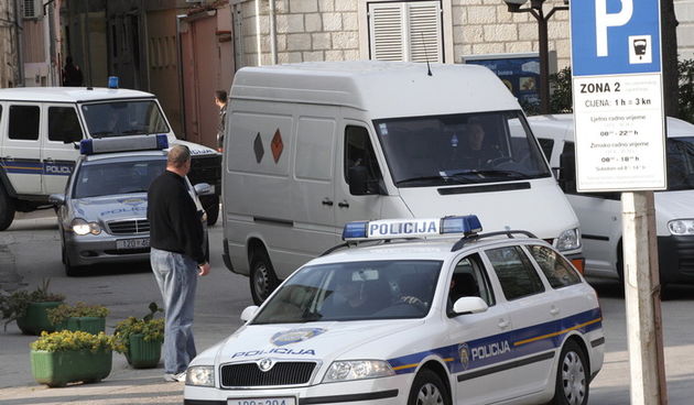 Izmještanje avio bombe, Foto: Branislav Grgurovic / CROPIX