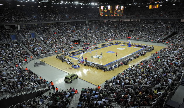Zagreb, 230410.?Arena Zagreb.?Final four Nlb lige, zavrsnica kosarkaske regionalne lige, druga polufinalna utakmica izmedju Cibone i Olimpije Na slici: po prvi put Arena je bila domacin kosarkaskim utakmicama. Foto: Sime Sokota / CROPIX