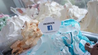 Tisno: Braća Adili napravili novi sladoled i nazvali ga Facebook, Photo: Dusko Jaramaz/PIXSELL