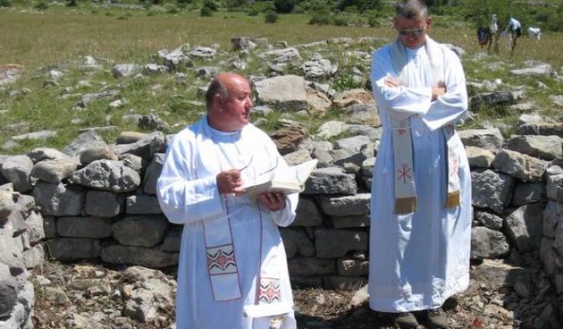 Image 1177333 (auto)