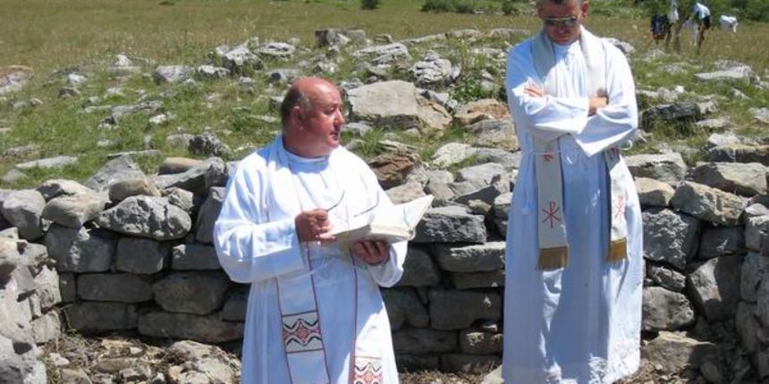 Image 1177333 (auto)