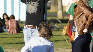 Zagreb, 170312.
Trg Francuske Republike
U Zagrebu se vec nekoliko dana odrzava popularni festival Sv. Patrika. Festival se ove godine odrzava na Trgu Francuske Republike, a osim 20-ak bendova koji ce nastupati na sam dan Sv. Patrika, najzvucnije je ime U Zagreb, 170312.
Trg Francuske Republike
U Zagrebu se vec nekoliko dana odrzava popularni festival Sv. Patrika. Festival se ove godine odrzava na Trgu Francuske Republike, a osim 20-ak bendova koji ce nastupati na sam dan Sv. Patrika, najzvucnije je ime U