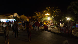 Mještani Bibinja sinoć su uživali u vrhunskom koncertu grupe Colonija na sportskom centru Crljenica Mještani Bibinja sinoć su uživali u vrhunskom koncertu grupe Colonija na sportskom centru Crljenica