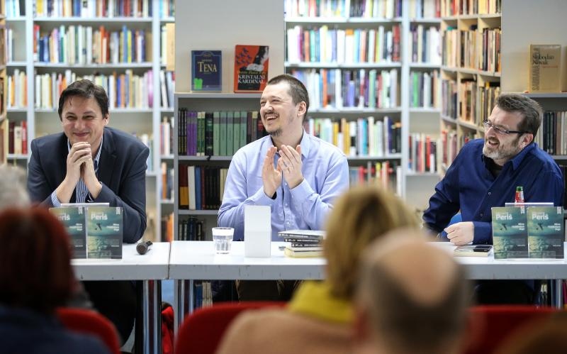 Zagreb – U knjiznici Bogdan Ogrizovic odrzana je promocija novog romana iz biblioteke Balkan Noir: Mima i kvadratura duga, Zelimir Peris. Photo: Petar Glebov/PIXSELL