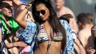 Zrće: Prvi dan Hideout festivala privukao nekoliko tisuća turista, Photo: Dalibor Urukalovic/PIXSELL Zrće: Prvi dan Hideout festivala privukao nekoliko tisuća turista, Photo: Dalibor Urukalovic/PIXSELL