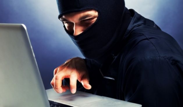 Krađa identiteta, haker