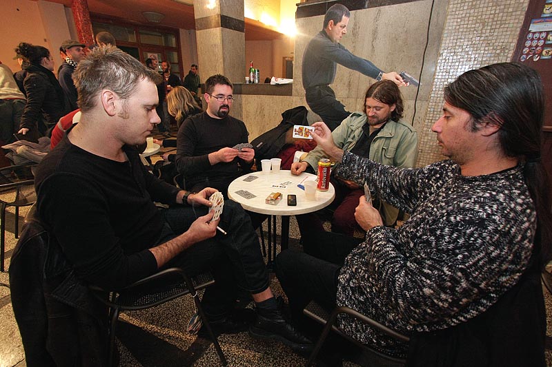 Božićni turnir u briškuli, trešeti i kifamenu