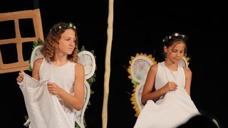 Diklo: “Šuma Striborova” u izvedbi kazališne radionice Donatolina, foto: Iva Perinčić Diklo: “Šuma Striborova” u izvedbi kazališne radionice Donatolina, foto: Iva Perinčić