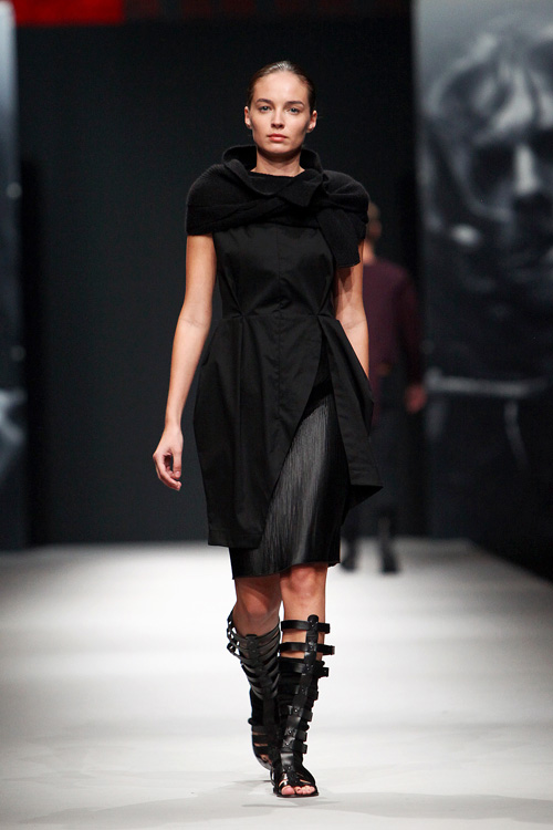 Jučer je završeno izdanje Cro A Porter-a @ LAUBA na kojem su svoje kolekcije predstavili: Ivona Martinko, Jelena Aleksić, Etna Maar, SPIRIT by T.B./ Tomislav Bahorić Jučer je završeno izdanje Cro A Porter-a @ LAUBA na kojem su svoje kolekcije predstavili: Ivona Martinko, Jelena Aleksić, Etna Maar, SPIRIT by T.B./ Tomislav Bahorić