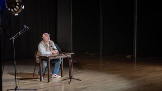 Enio Meštrović-Ričard u Osijeku izveo svoju komediju “Oči Uoči Zgospod’non”