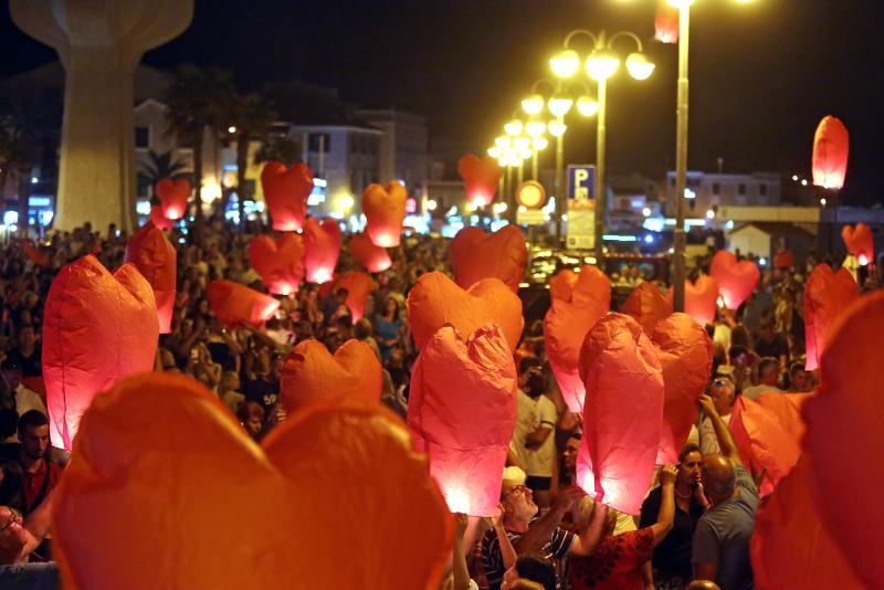 Vodice: Puštanjem lampiona obilježena 10. obljetnica Kornatske tragedije Vodice: Puštanjem lampiona obilježena 10. obljetnica Kornatske tragedije