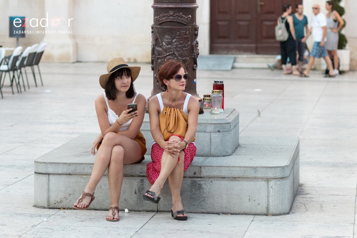 Večernji đir po gradu, ponedjeljak 30. srpnja 2018. Večernji đir po gradu, ponedjeljak 30. srpnja 2018.