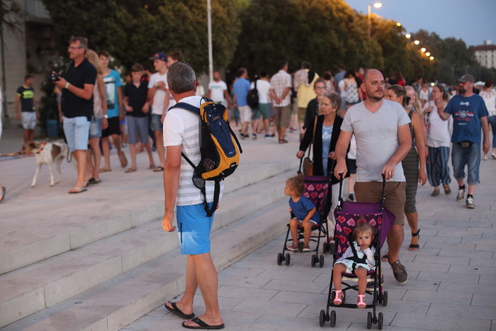 Večernji đir po zadarskoj rivi. Foto: Leo Banić