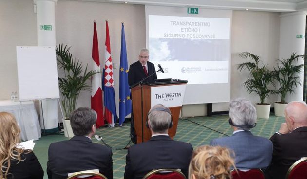 Josipović: zemlje koje skrivaju novac iz RH trebaju reći gdje je, foto: pixsell.hr