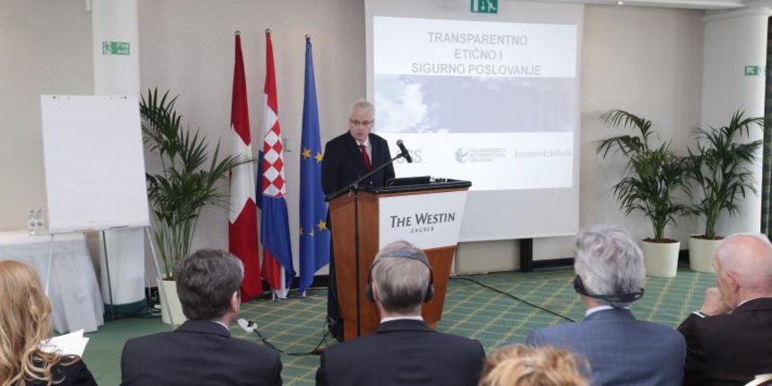 Josipović: zemlje koje skrivaju novac iz RH trebaju reći gdje je, foto: pixsell.hr Josipović: zemlje koje skrivaju novac iz RH trebaju reći gdje je, foto: pixsell.hr