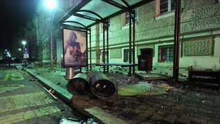 Maribor (Slovenija), 031212.
Prosvjed gradjana Maribora protiv trenutacnog gradonacelnika Franca Kanglera, osumnjicenog za umjesanost u korupciju. Prosvjed je zapoceo okupljanjem nekoliko tisuca ljudi na Trgu Slobode, a zatim se preselio ispred zgrade opc Maribor (Slovenija), 031212.
Prosvjed gradjana Maribora protiv trenutacnog gradonacelnika Franca Kanglera, osumnjicenog za umjesanost u korupciju. Prosvjed je zapoceo okupljanjem nekoliko tisuca ljudi na Trgu Slobode, a zatim se preselio ispred zgrade opc