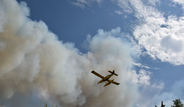 Zračne i kopnene snage gase požar kod Kožina Zračne i kopnene snage gase požar kod Kožina
