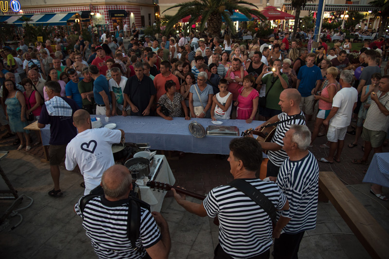 Dvadeset tisuća posjetitelja na Biogradskoj noći, foto: Vinko Pešić Dvadeset tisuća posjetitelja na Biogradskoj noći, foto: Vinko Pešić