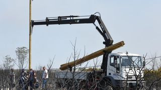 Pristeg: Nakon što je lokaliziran požar, na teren su izašle ekipe koje saniraju štetu na elektro mreži Pristeg: Nakon što je lokaliziran požar, na teren su izašle ekipe koje saniraju štetu na elektro mreži