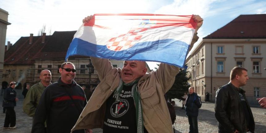 10.12.2013., Zagreb – Ratni vojni invalidi u mirnom prosvjedu na Markovom trgu upozoravaju na ugrozavanje svojih egzistecijalnih prava te ignoriranje i neuvazavanje misljenja i prijedloga hrvatskih ratnih vojnih invalida od strane Ministarstva branitelj