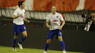 Split, 190810.
Gradski stadion Puljud.
Uzvratna utakmica cetvrtog pretkola Europske lige izmedju Hajduka i Uniree.
Na fotografiji: Mirko Oremus i Senijad Ibricic. 
Foto: Ante Cizmic / CROPIX