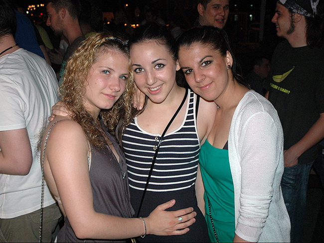 Ribarska festa zadarskih studenata u zagrebackom klubu Roko Ribarska festa zadarskih studenata u zagrebackom klubu Roko