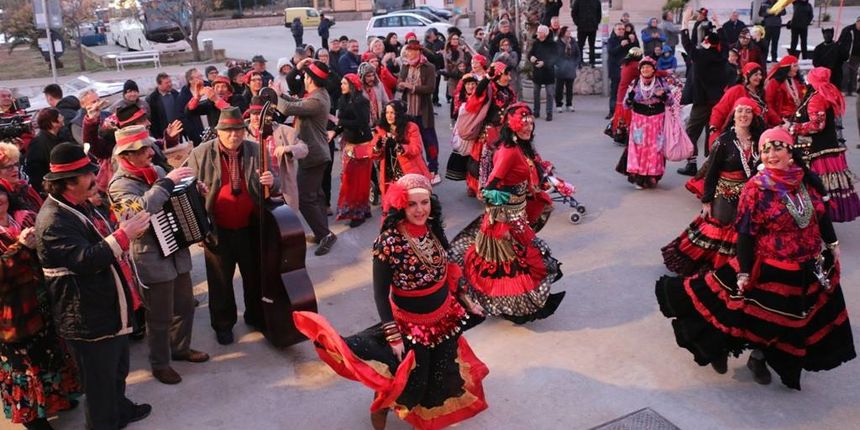 2. Međunarodna karnevalska povorka Virskih maškara