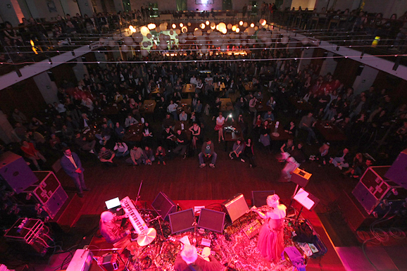 Darko Rundek u Arsenalu (foto:Saša Čuka) Darko Rundek u Arsenalu (foto:Saša Čuka)