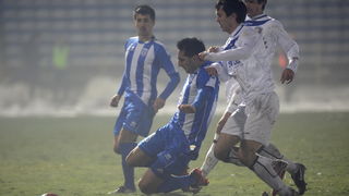 Karlovac, 271110.
Gradski stadion Karlovac
Nogometna utakmica 17. kola Prve HNL izmedju NK Karlovac i NK Zadar.
Na slici: igrac NK Karlovca Marijan Budimir u trenutku uklizavanja za loptu.
Foto: Sime Sokota / CROPIX Karlovac, 271110.
Gradski stadion Karlovac
Nogometna utakmica 17. kola Prve HNL izmedju NK Karlovac i NK Zadar.
Na slici: igrac NK Karlovca Marijan Budimir u trenutku uklizavanja za loptu.
Foto: Sime Sokota / CROPIX