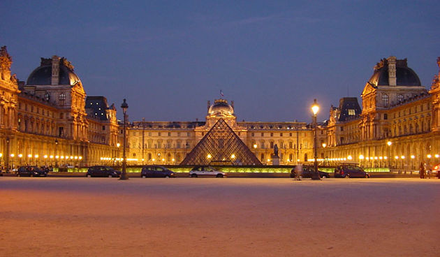 Louvre(foto:bantours.hr)