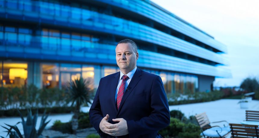 Image 4629658 (auto) Image 4629658 (auto)